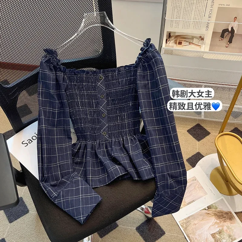

Женская клетчатая рубашка с разрезным вырезом, весна 202, тонкий укороченный топ с открытыми плечами и длинными рукавами, корейская винтажная шикарная блузка