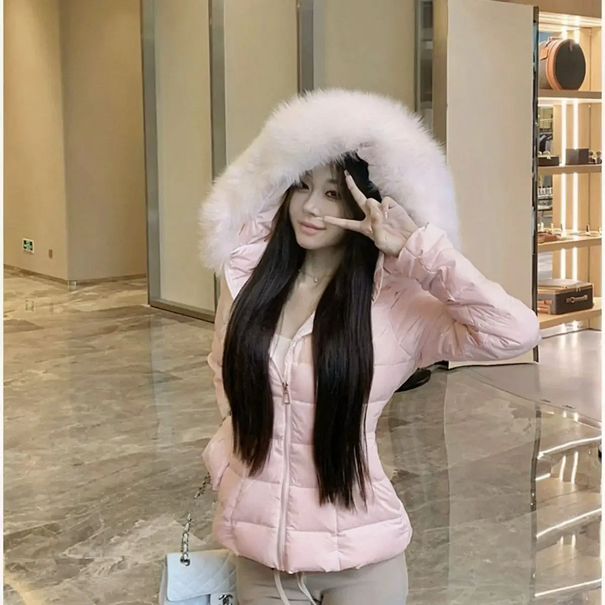 Fashionable little short hooded slim fit winter 2026 cotton coat women's waist new warm cotton coat ins trend