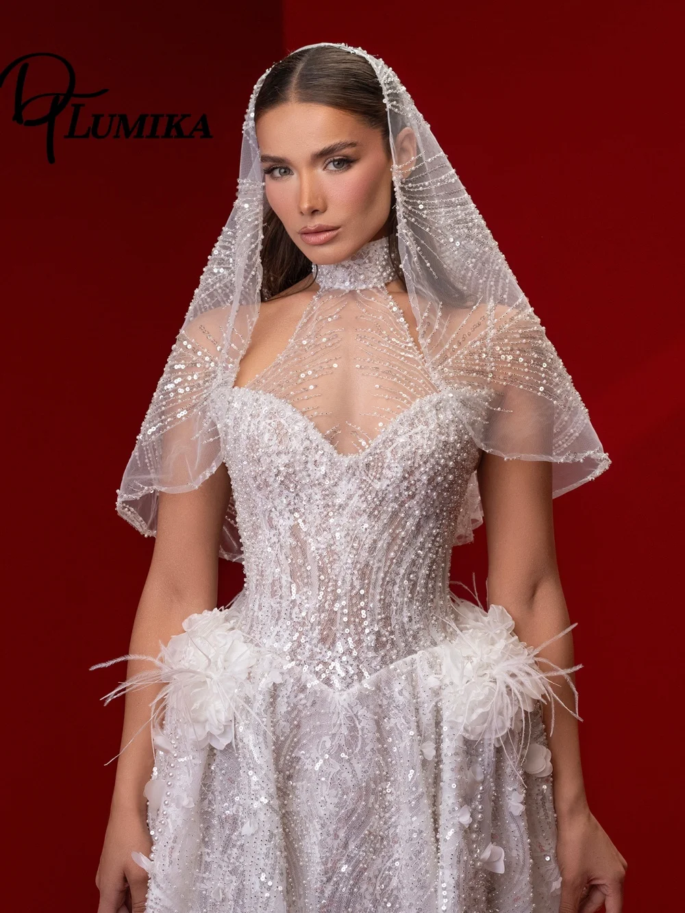 

New Halter Neck Sleeveless Wedding Elegant Strapless Feather Bridal Gown Sparkling Beaded Dresses Customized Vestidos De Novia