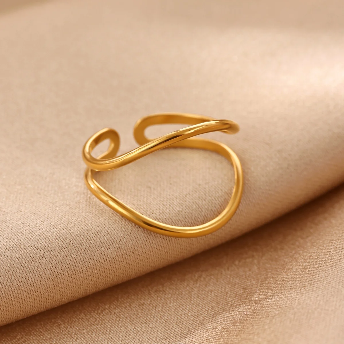 Minimalistische unregelmäßige gedrehte Ringe für Damen, 18K vergoldeter Edelstahl, gebogener, offener Ring, Fingerschmuck, Geschenk