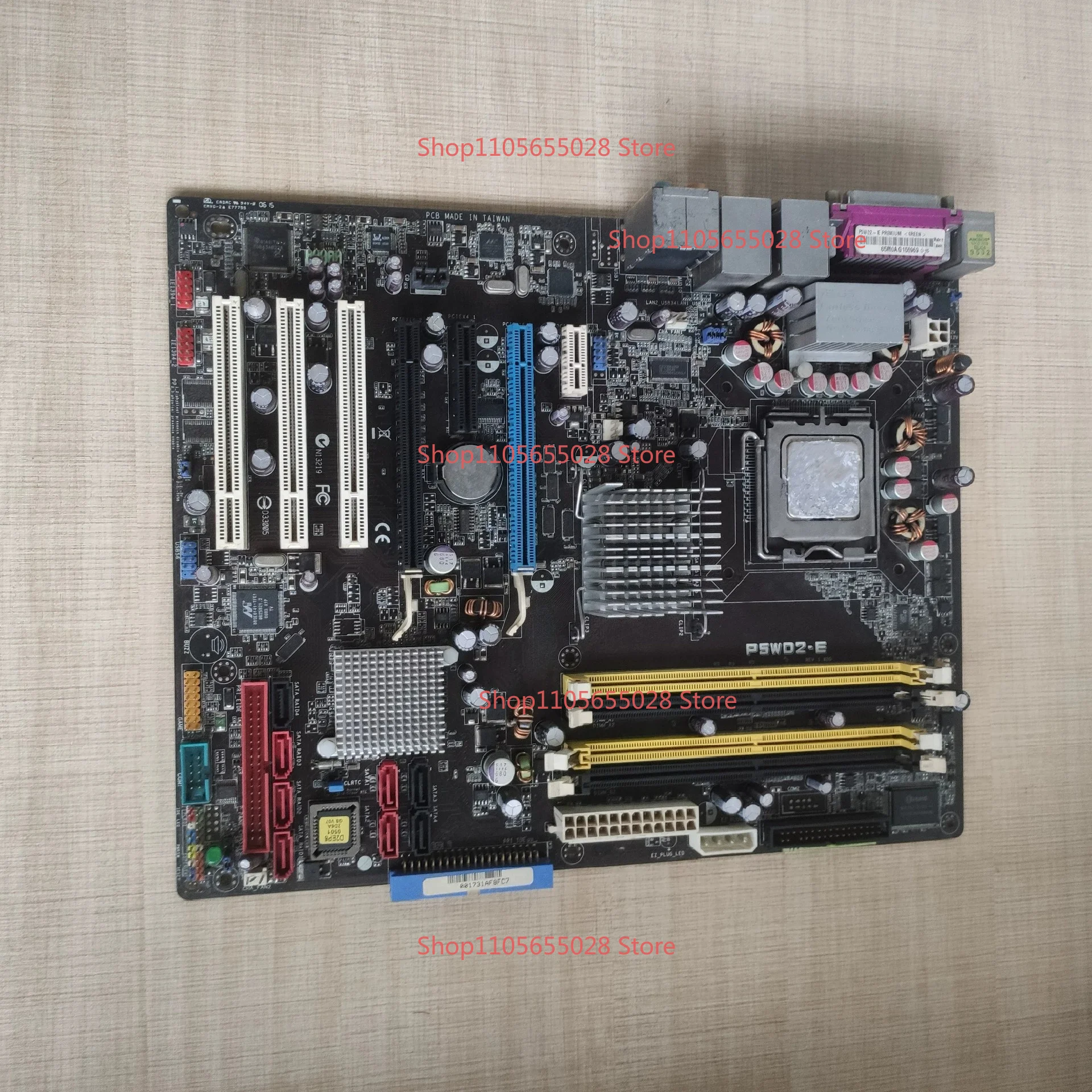 For ASUS P5WD2-E Main Board, Support DDR2 Memory, LGA775 Interface. Classic Old Main Board