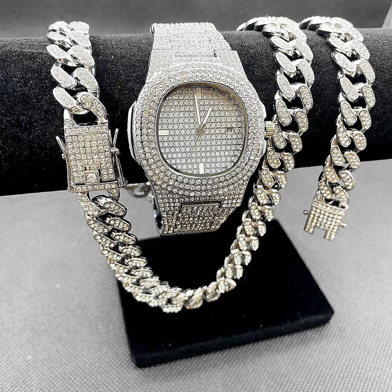 

3pcs Fashion Mens Jewelry Set Iced Out Watch Necklace Bracelet Mens Hip Hop Miama Cuban link Chain Choker Jewelry Gold Watches