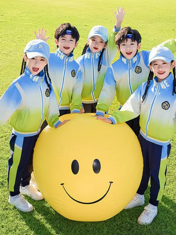 

Комплект школьной формы для детского сада и начальной школы на весну, осень и лето: спортивный бейсбольный костюм из четырех предметов