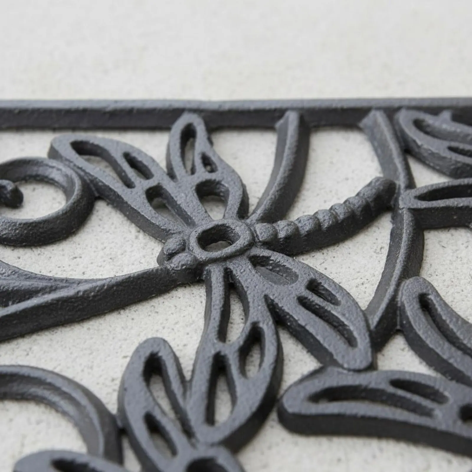 Hollow Dragonfly Door Mat Decorative Dragonfly Door Mat Metal Doormat Long-Lasting Semi-Circle Rug Easy to Clean for Garden
