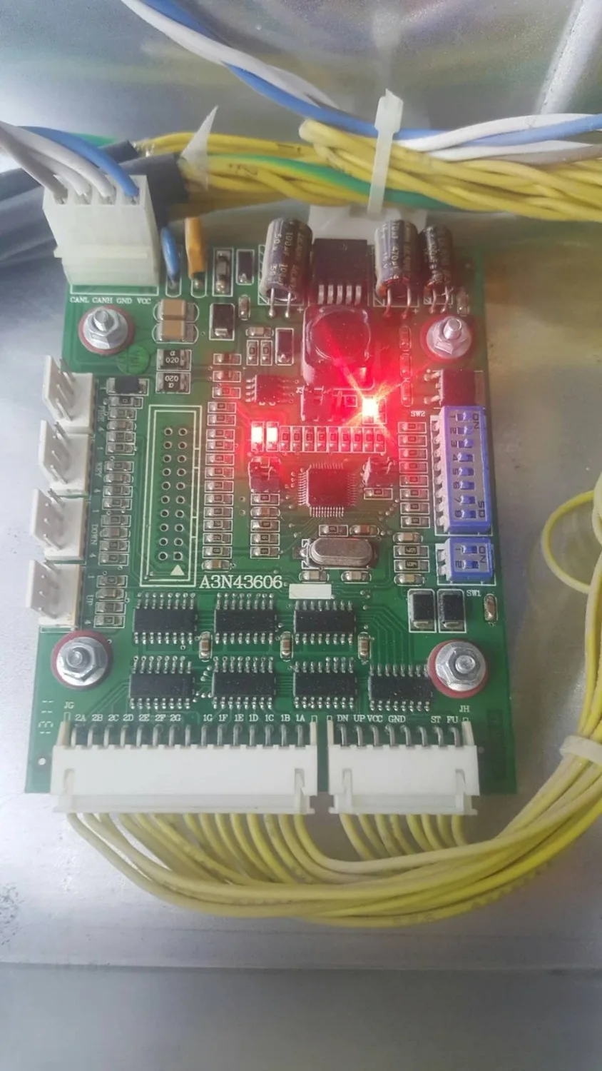 

Elevator board A3N43606