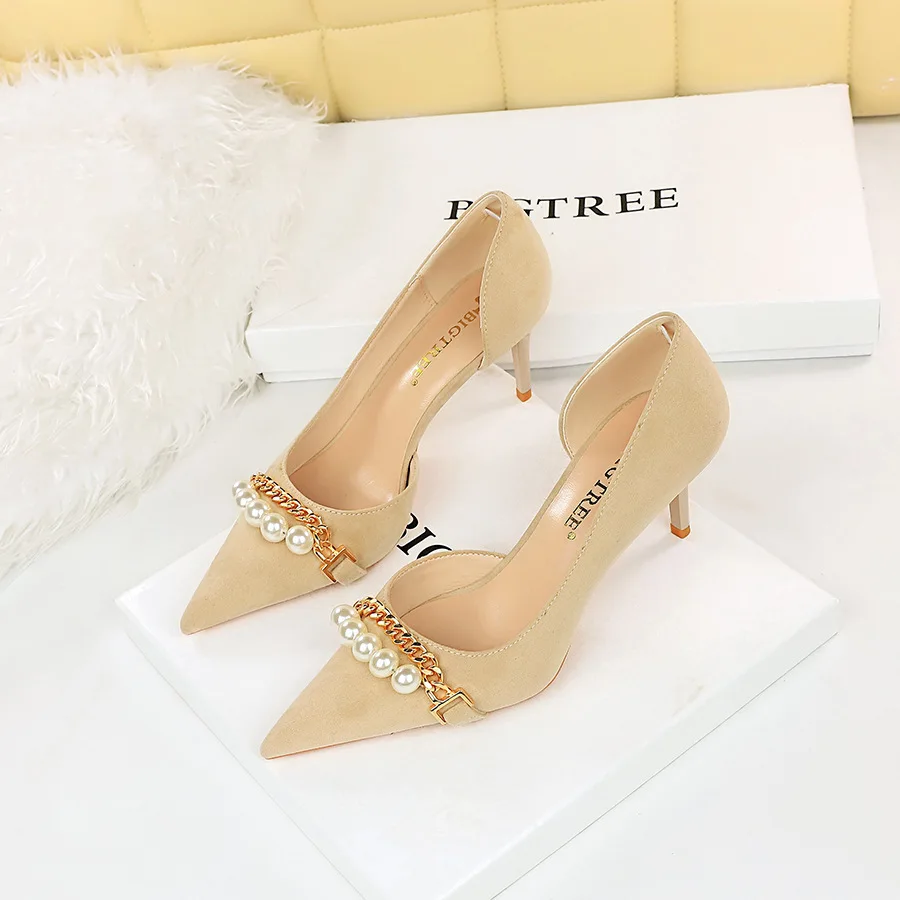 

Women Pumps Heels New Korean Edition Banquet Fine High Suede Shallow Mouth Pointed Pearl Metal Chain Side Hollow Women's Singles