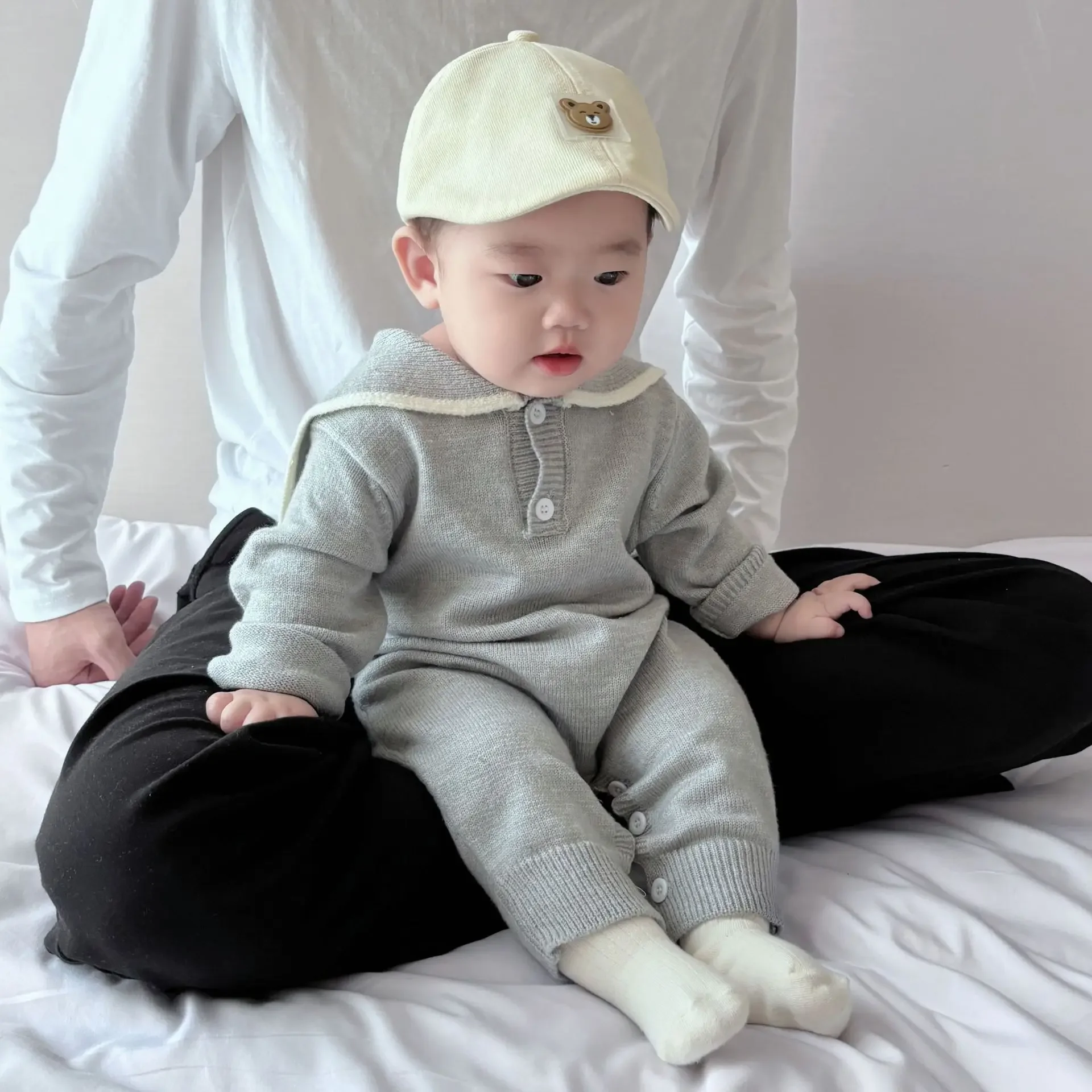 Baby Clothes 2024 Autumn and Winter New Navy Collar Sweater Knitted Simple Style New Fashion Warm Casual Sweet Baby Romper