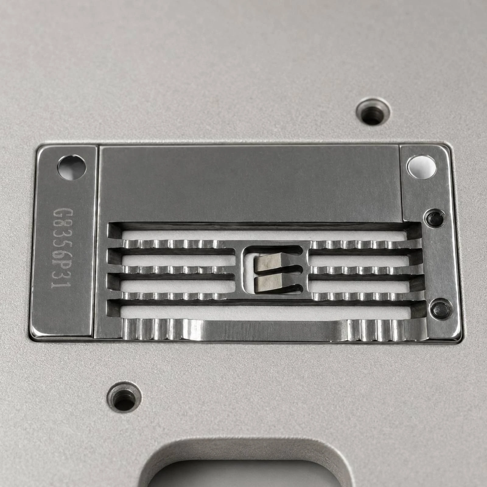 Игольная пластина для оверлока – обзор и цена Sewing Machine Needle