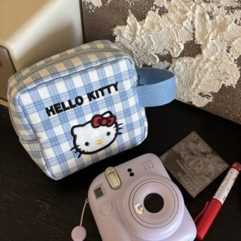 2026 New Sanrio Kawaii HelloKitty High Beauty Portable Makeup and Wash Bag Japanese Cartoon Travel Storage Bag