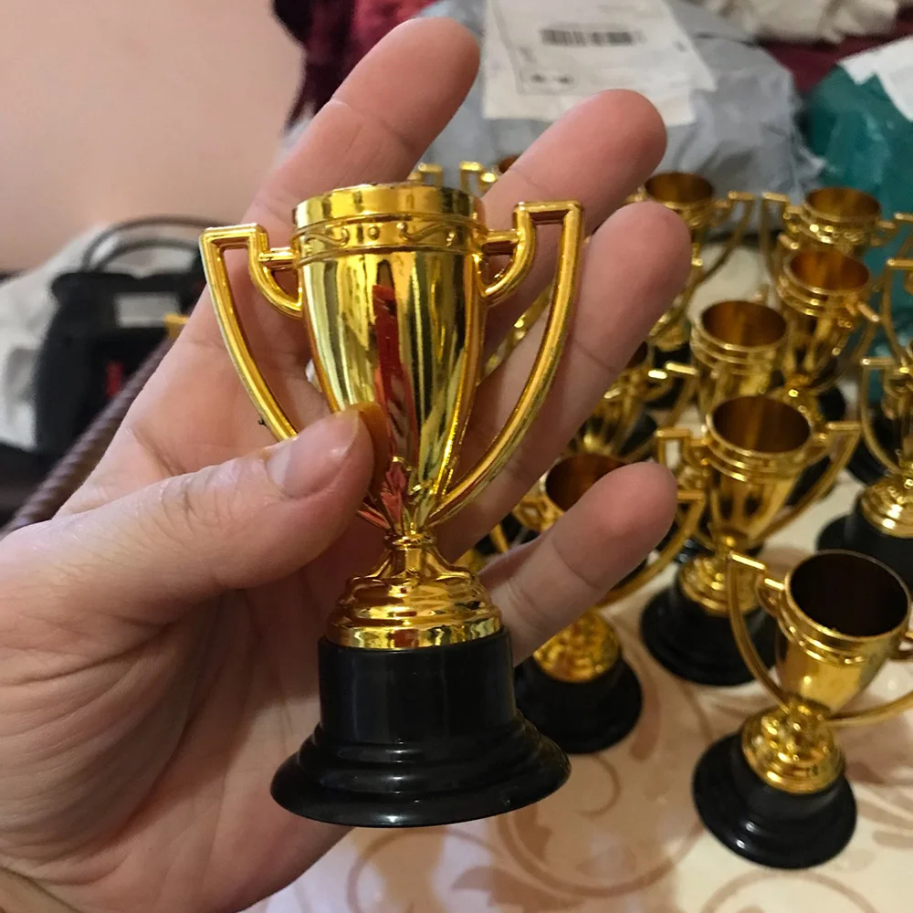 6Pcs Mini Trophies Plastic Trophy Cups Golden Award Trophy Classroom School Reward Sports Tournament Winning Racing Party  Favor