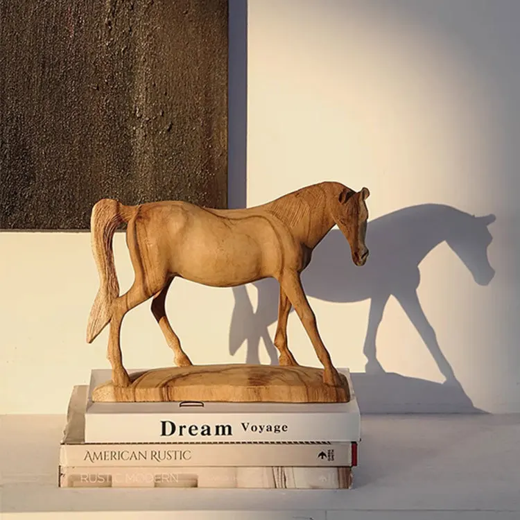 

Ретро-декоративная фигурка лошади из резного дерева в винтажном стиле для гостиной, прихожей отеля, элитного дома