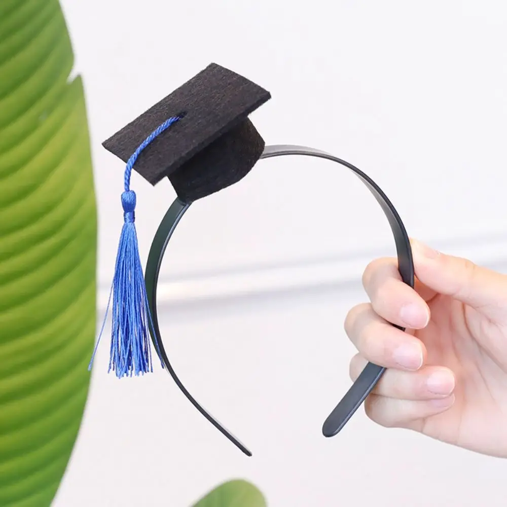 

Graduation Season Mini Doctor Hat Small Graduation Hat Celebrate Party Mini Bachelor Hat Hairpin Mini Doctor Hat with Tassels