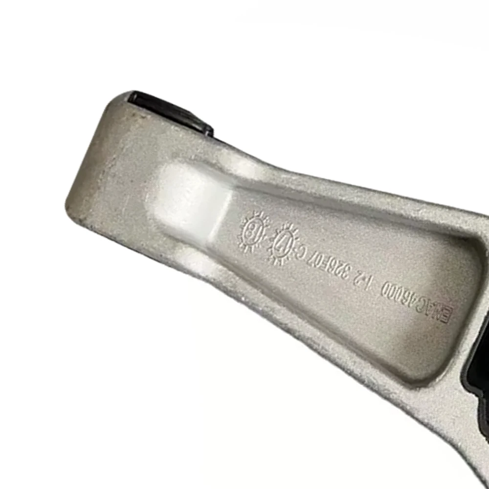Auto Parts High Quality 31359642 Engine Mounting Upper Auto Parts Cross Country Car Spare Parts  for Volvo