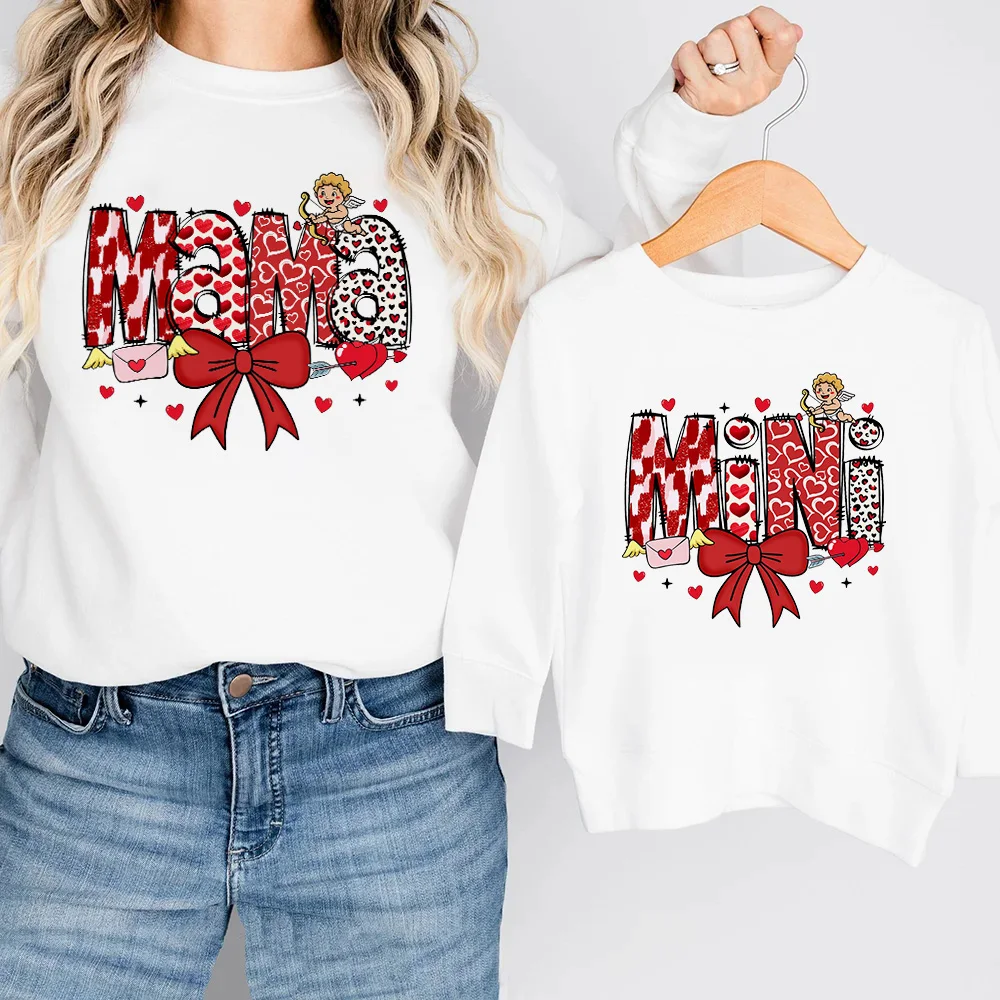 Mama Mini Print Matching Shirts Mommy Kids Valentine Sweatshirt Gift Valentines Day Family Hoddie Mom Baby Matching Outfit Tops