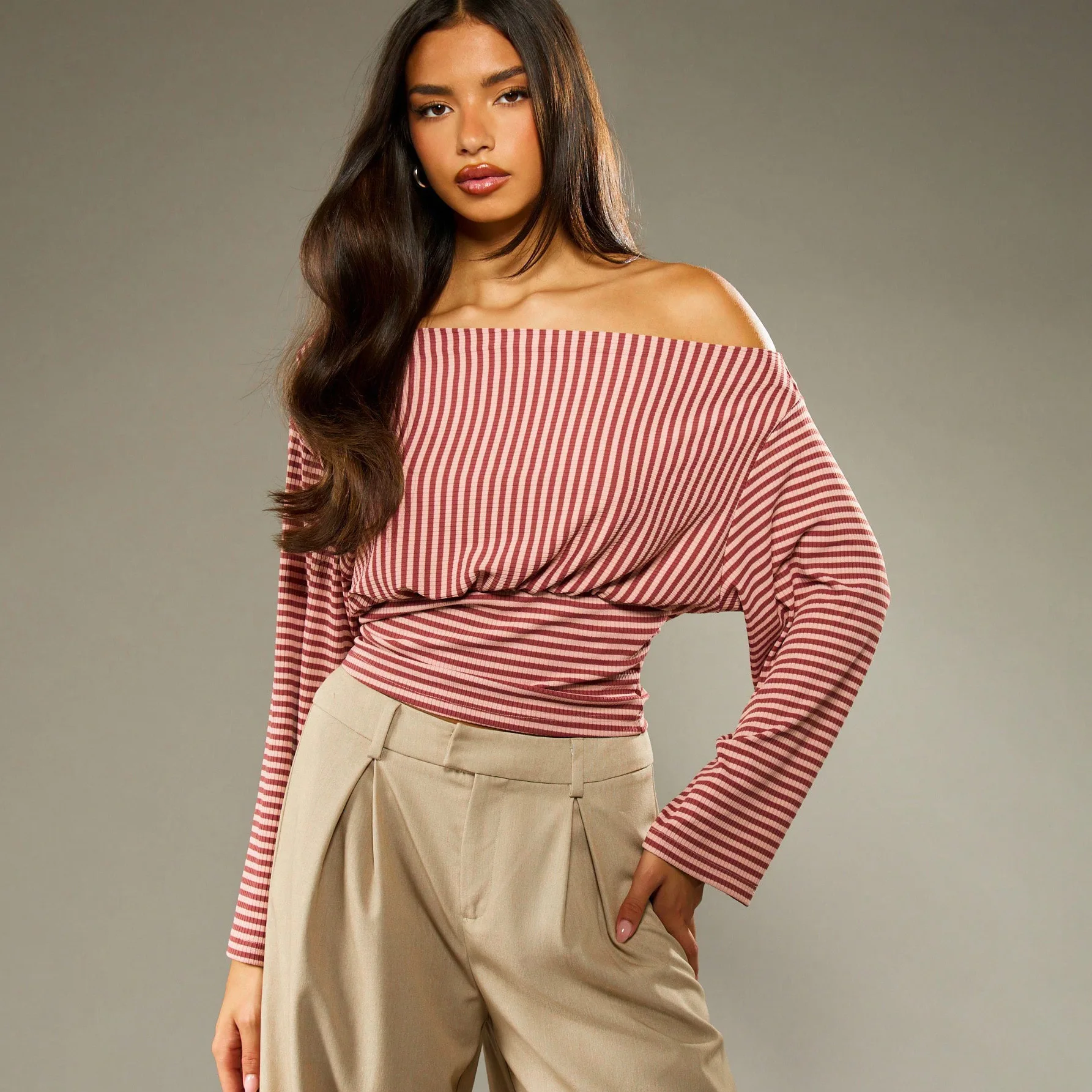 

Полосатые женские футболки с открытыми плечами, осенне-зимние пуловеры с длинными рукавами, рубашки Y2K, уличная одежда, укороченный топ с вырезом на шее, футболки