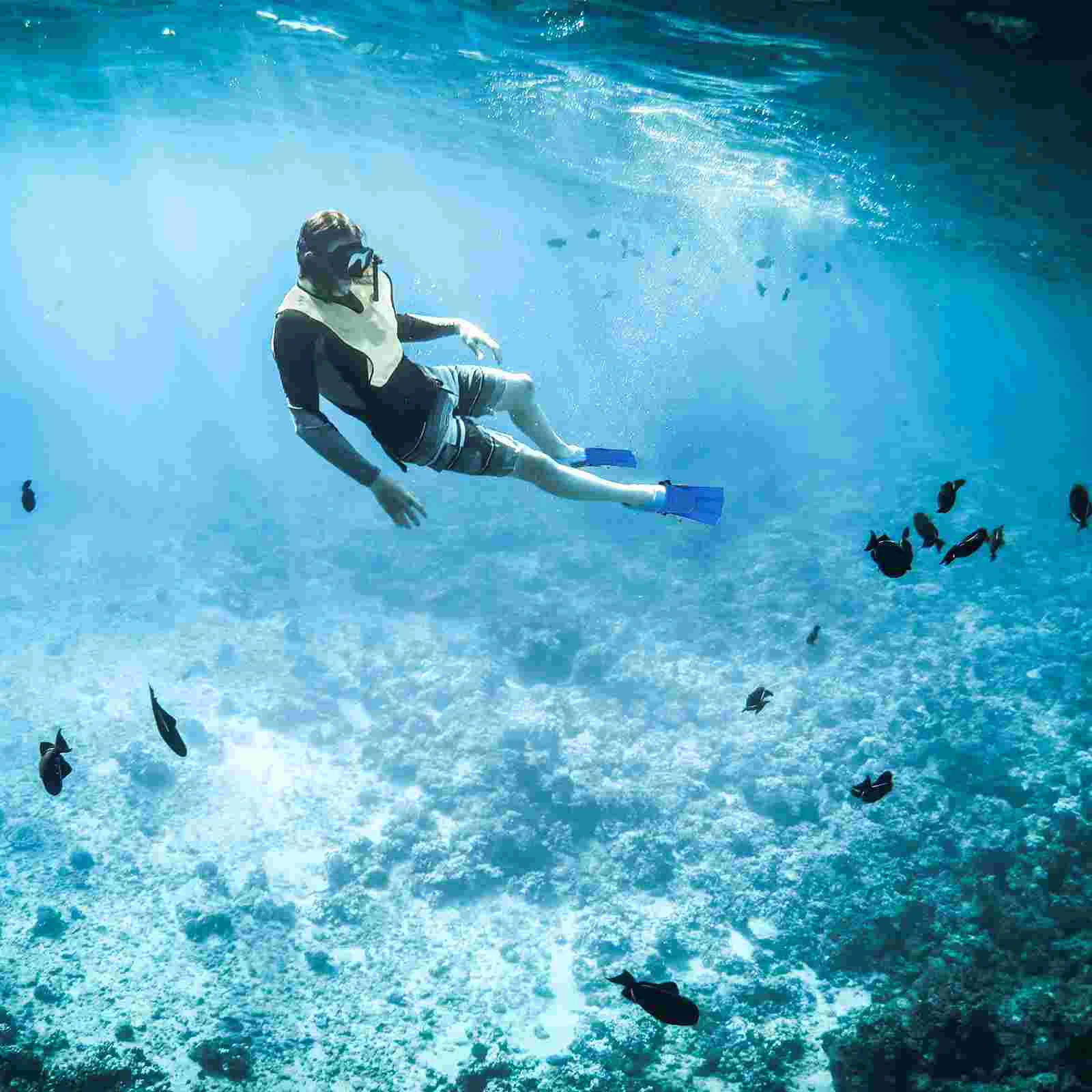 Aletas de snorkel para adultos, equipo de buceo, aletas de entrenamiento de goma azul y mujeres