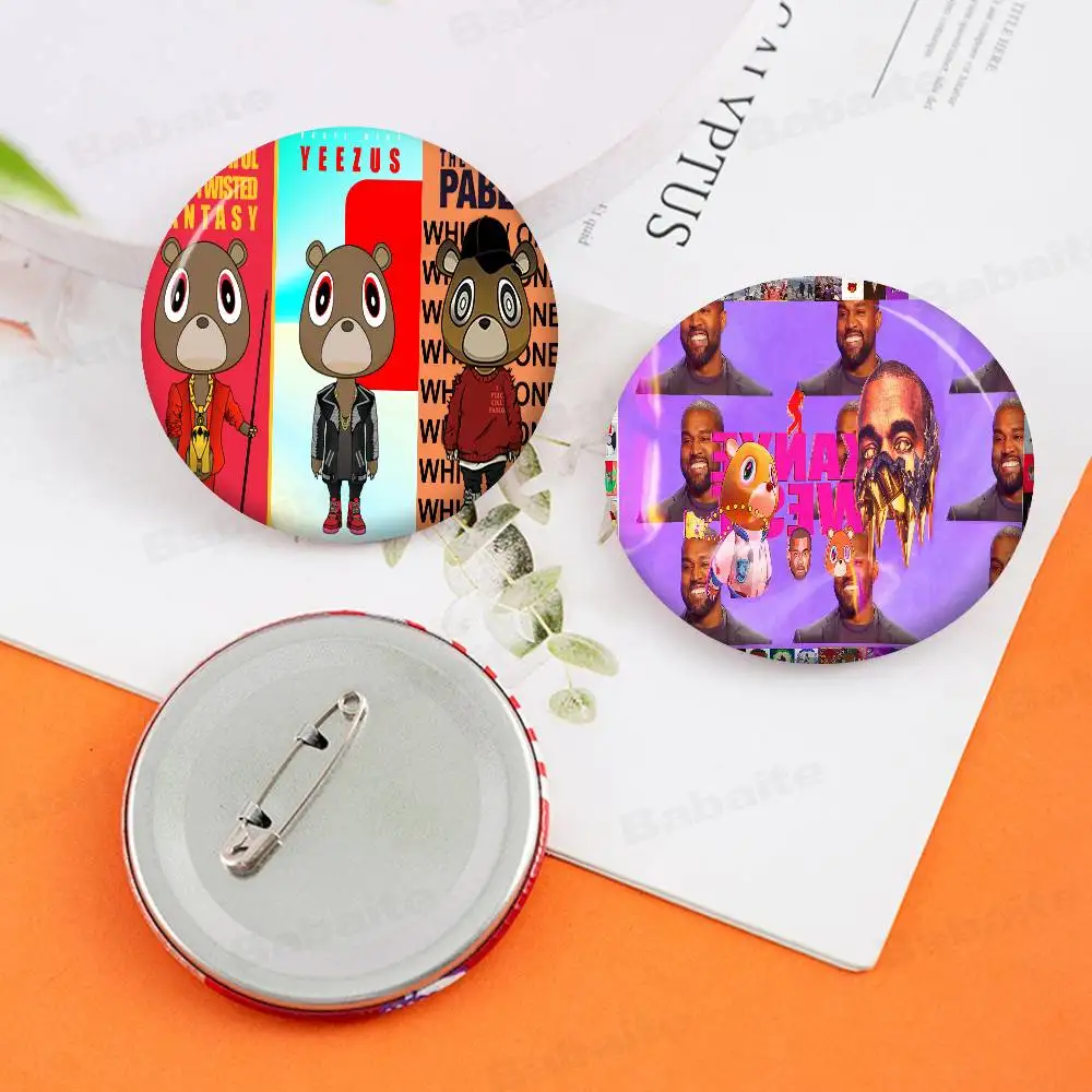 كاني يي ويست مغني الراب لينة زر دبوس شارة معدنية مستديرة التلبيب دبوس أجزاء هدية أصدقاء طفل المجوهرات