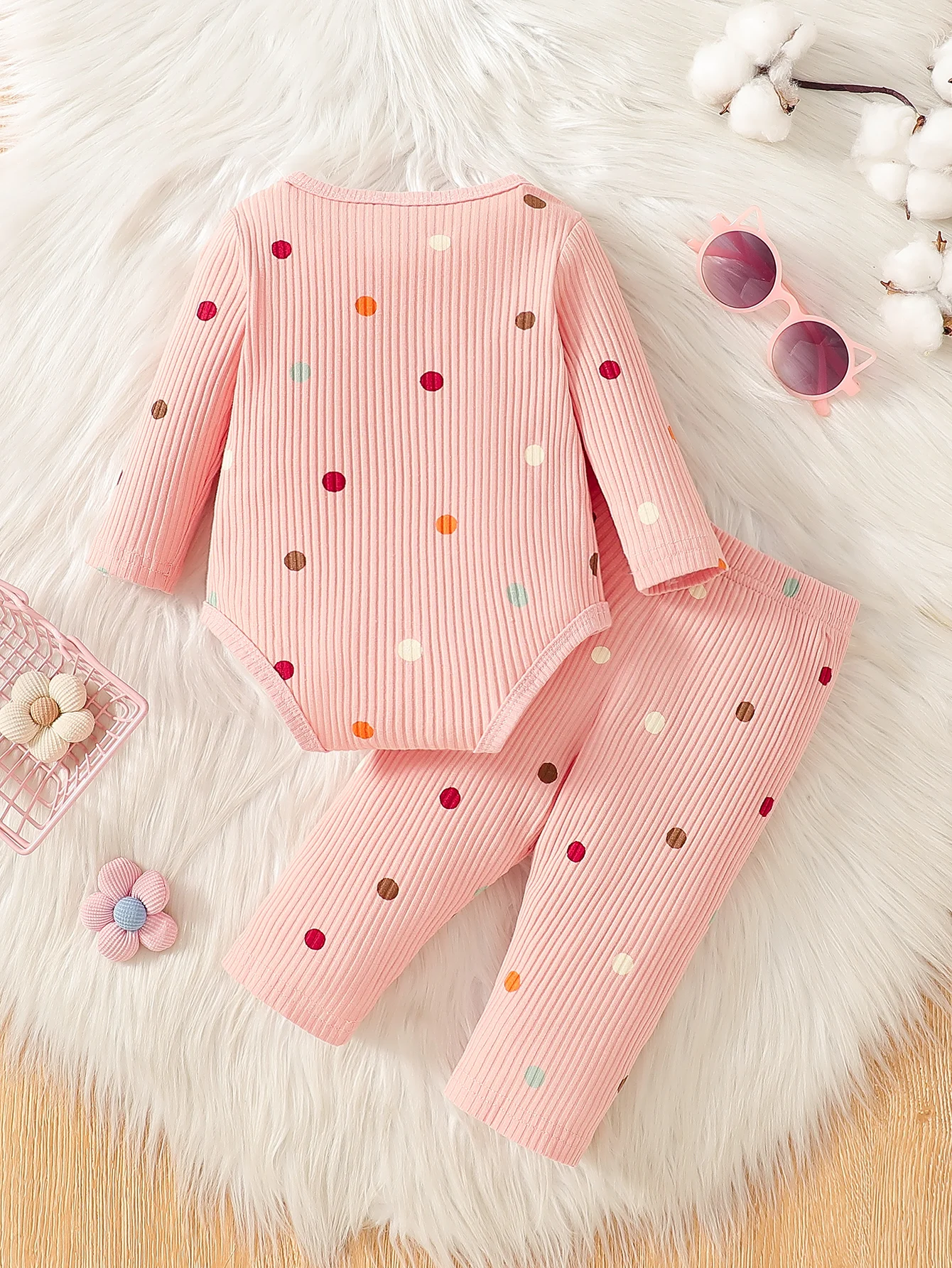 Baby girl autumn sweet and beautiful pink polka dot set with colorful polka dot design for daily home and outdoor wear