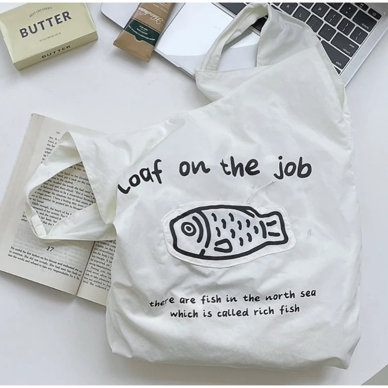 Faltbare, verformbare Handtasche „Fortune Fish“, Taschenanhänger, wasserdichte Schultertasche aus Nylon-Netzstoff, lässige Einkaufstasche für Damen. – Detail 9