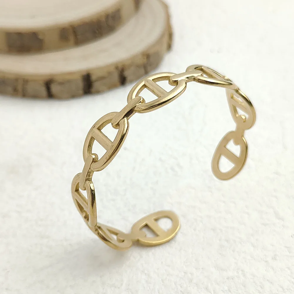 Stylish chain shape gold plated stainless steel bracelet for women, waterproof and non-fading heavy metal, adjustable opening