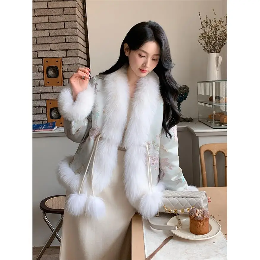 

Новая китайская женская куртка из искусственного меха с атласной вышивкой, хлопковый пуховик, осенне-зимняя асимметричная верхняя одежда Cleanfit