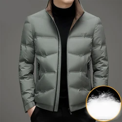 Chaqueta de plumón gruesa y cálida para hombre, chaqueta versátil con cuello de pie, moda de invierno, 2023