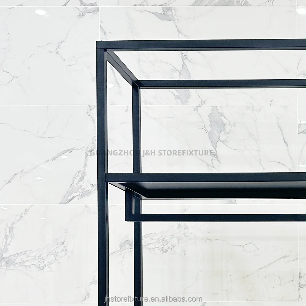 Rak Display Pakaian Custom dari Logam Hitam untuk Toko Ritel Pakaian Pria, Rak Display Garmen