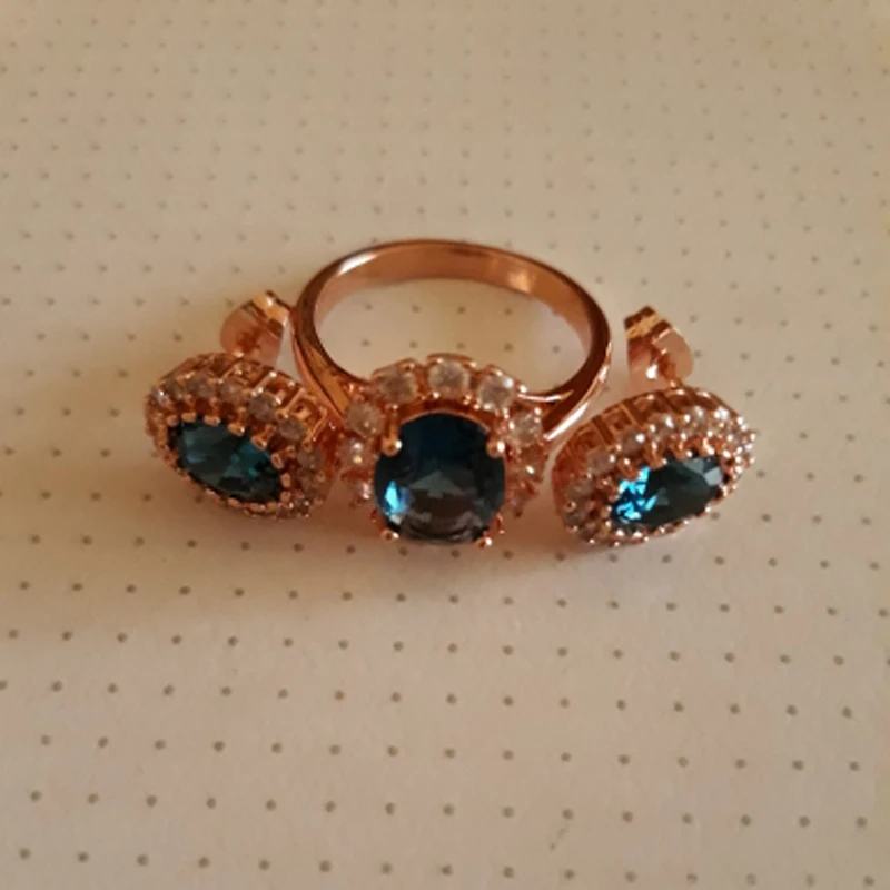 ZHOUYANG Jewelry Set For Women Korean Style Rose Gold Color Red Austrian Crystal With 2 Pcs Ring Eearrings Wholesale ZYS113