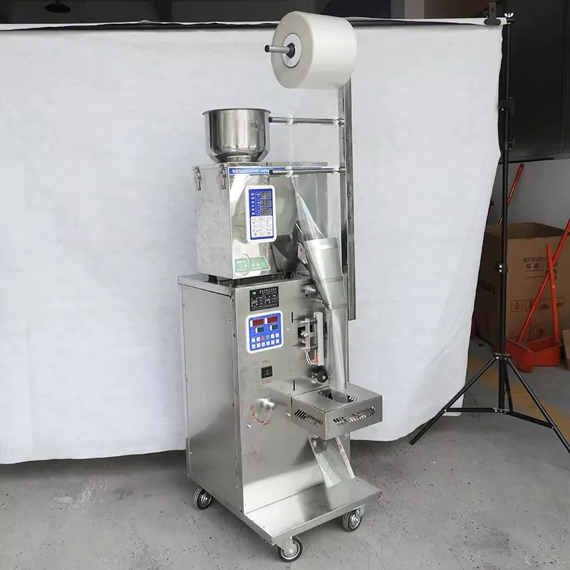 

Упаковочная машина DZD-220 для фасовки в пакеты: перец чили, молоко, кофе, мука, какао, специи, сахар