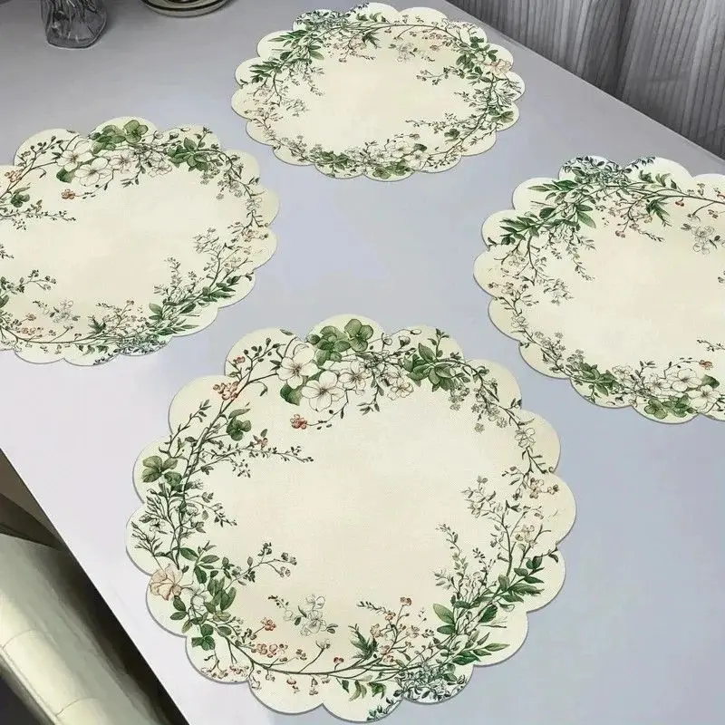 VIKAMA White Jasmine Green Leaf Wreath Scalloped Round Placemats Vintage Floral Washable Cottage Farmhouse Kitchen Table Mat