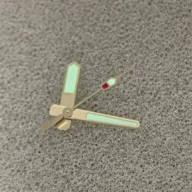 C3 قرص ساعة مضيء أخضر 28.5 مللي متر تقويم واحد قرص ذهبي أسود لحركة NH35 4R36 SKX007 وجوه ساعة معدلة