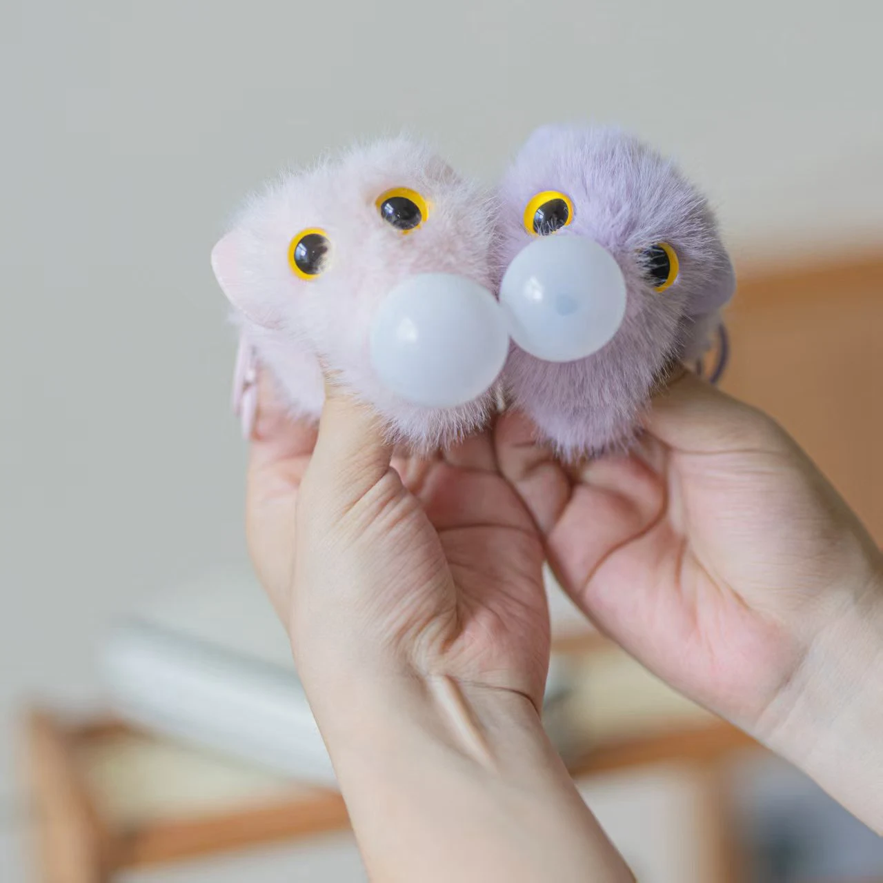 6.5CM Kawaii Cartoon Simulation Anime Bubble Blowing Cat Stuffed Animal Plush Toy Keychain Children's Cat Handheld Pendant