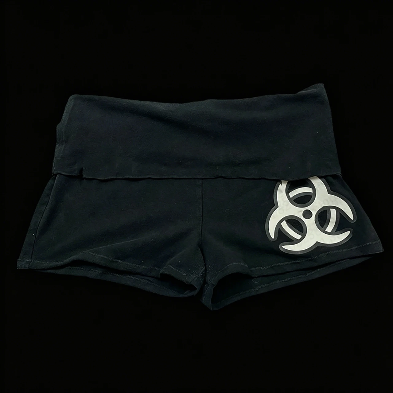 Gothic-Sommer-Ästhetik Retro 2000er Mode Farbblockierte Shorts mit Buchstabendruck Lässige Basic-Shorts Hip-Hop Rock Street Style Punk