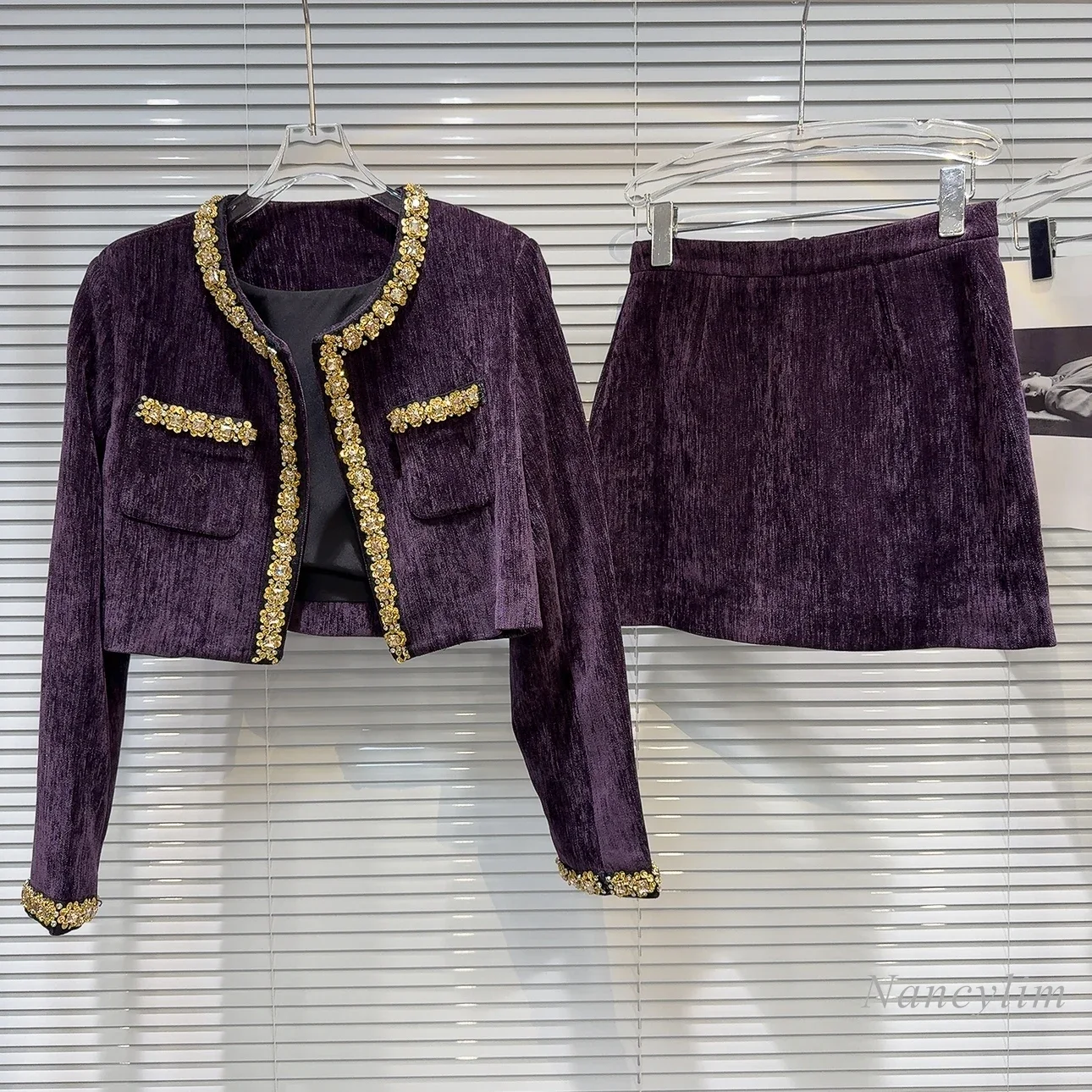 

2024 Autumn Purple Sets New Diamond Beads Thin Velvet Short Jacket + Mini Skirt Two Piece Suits for Women Elegant Outfits