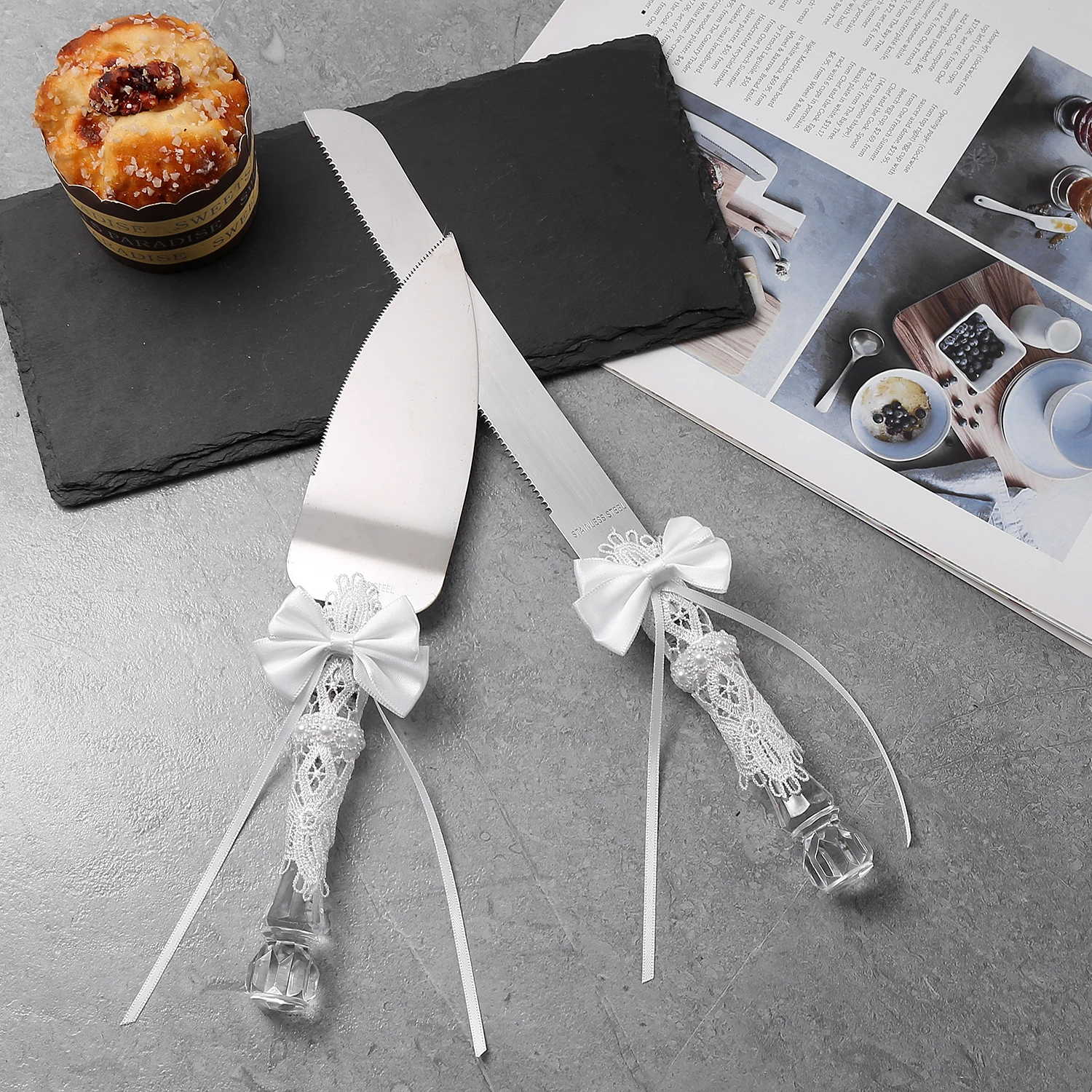 서양식 웨딩 하이 스템 글라스 보우 장식 와인 컵 나이프 및 스패츌라 4종 선물 세트