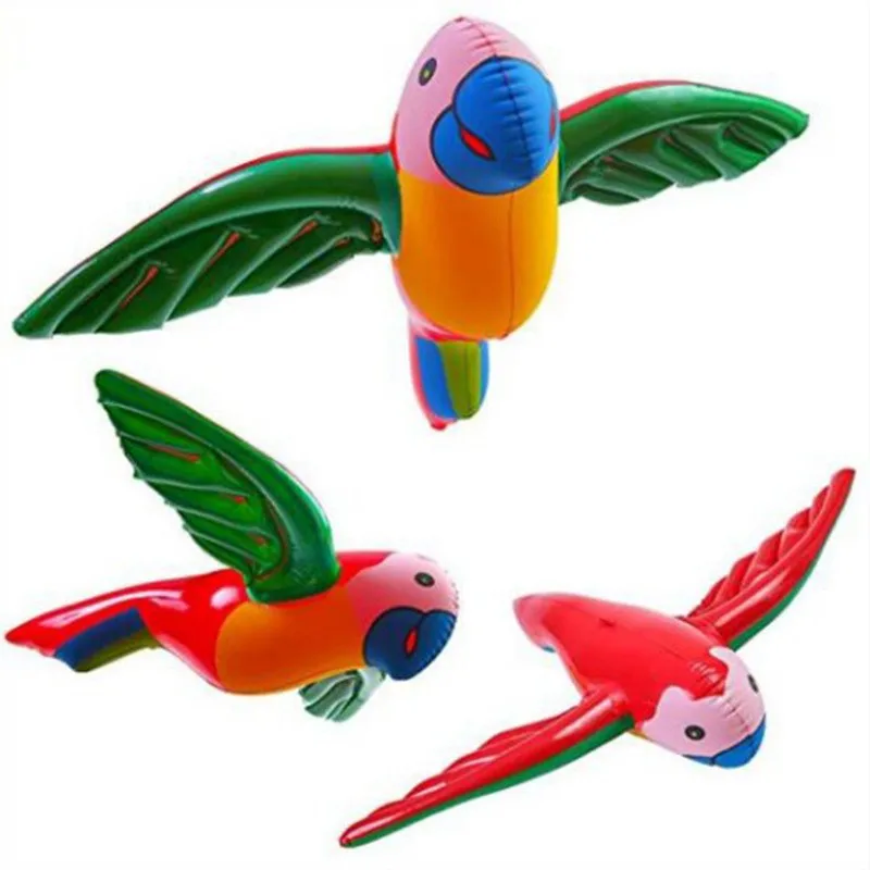 Oiseaux de perroquet volants réalistes gonflables mignons, gonflés pour l\'été hawaïen, thème tropical, fête à la piscine sur la plage