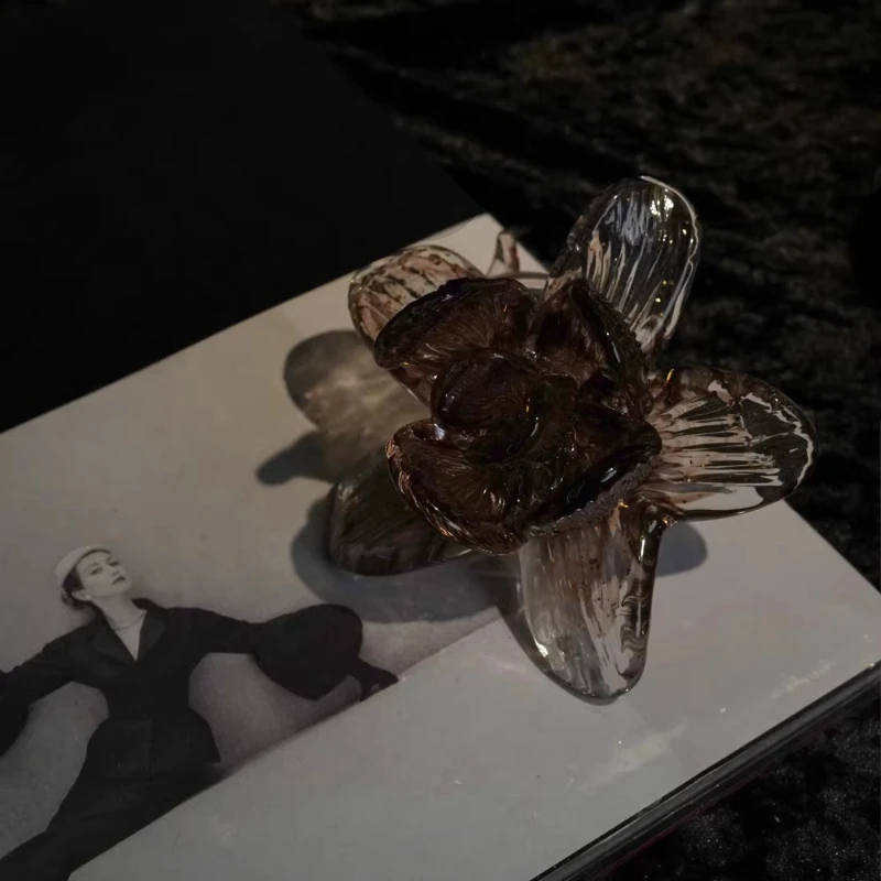 Light luxury glass flower ornament, sales office model room decoration ornament