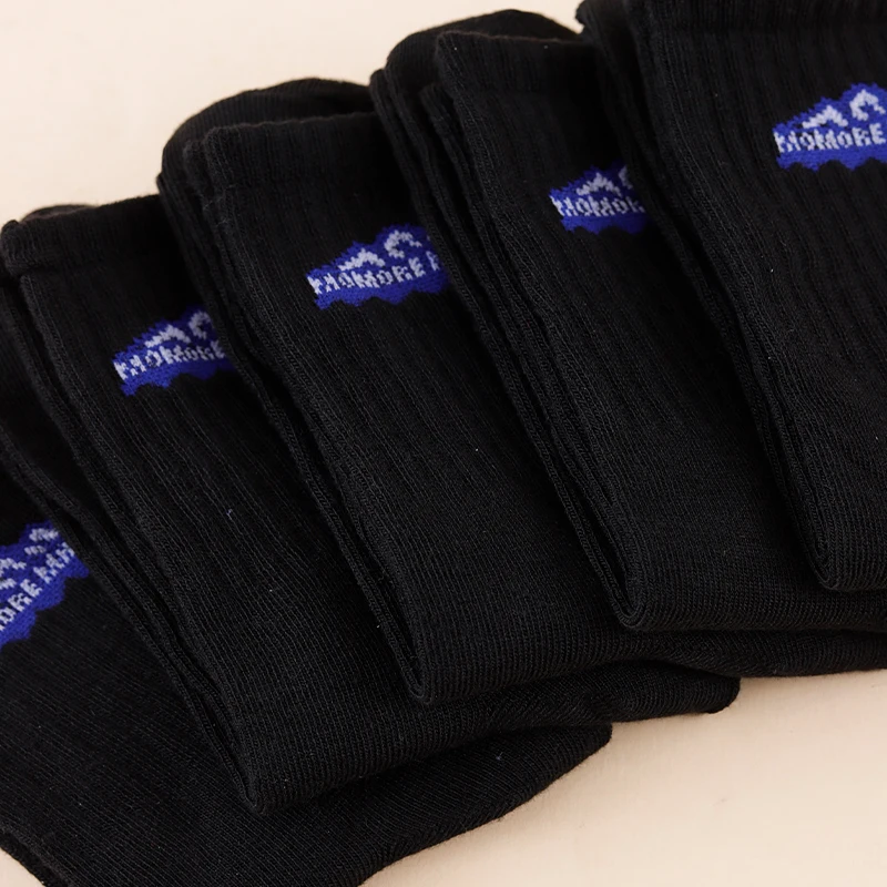 5 Pairs Of Seasonal Fashionable Vertical Stripes, Versatile, Soft And Casual, Sweat Absorbing, Black Letter Snow Mountain Socks