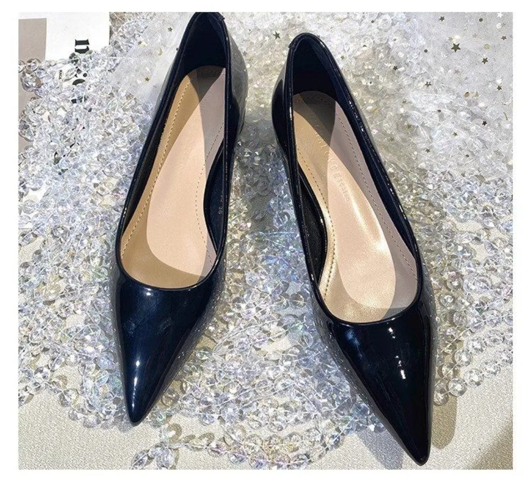 French style patent leather pointed single shoes  Pumps for women with a 3cm low heel new fashionable thick heel flat shoes view 2