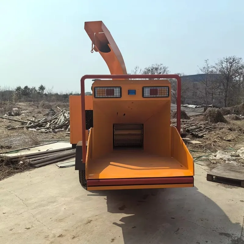 Wood Chipper Machine Professional Mobile Branch Shredder Crusher for Farm Garden Orchard Landscaping Use