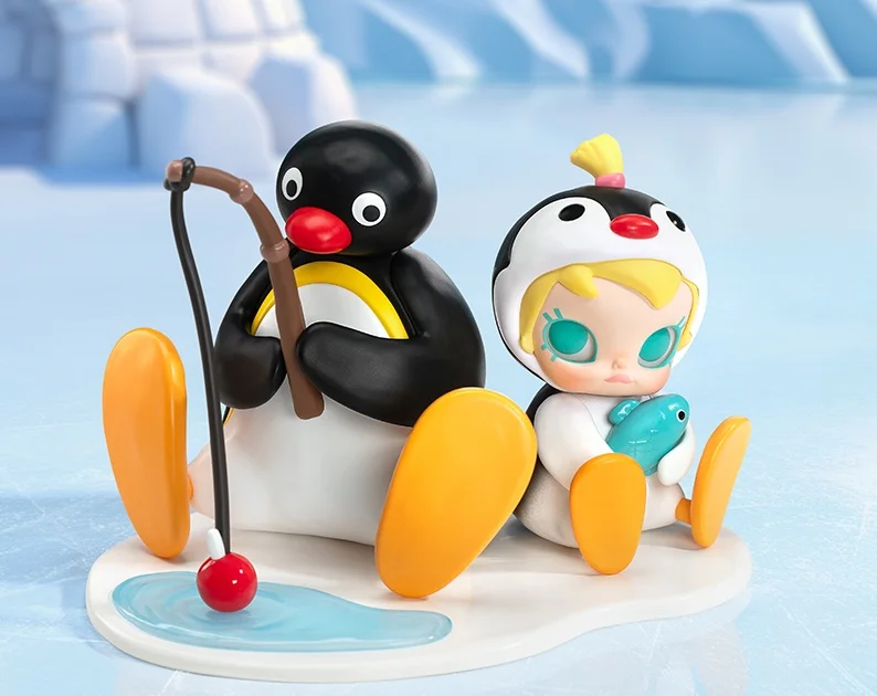 Anime Figuur Baby Molly X Pingu Vissen Tijd Handheld Hang Kaart 18 cm Model Poppen Beeldjes Pvc Collectie Trendy Speelgoed voor Geschenken