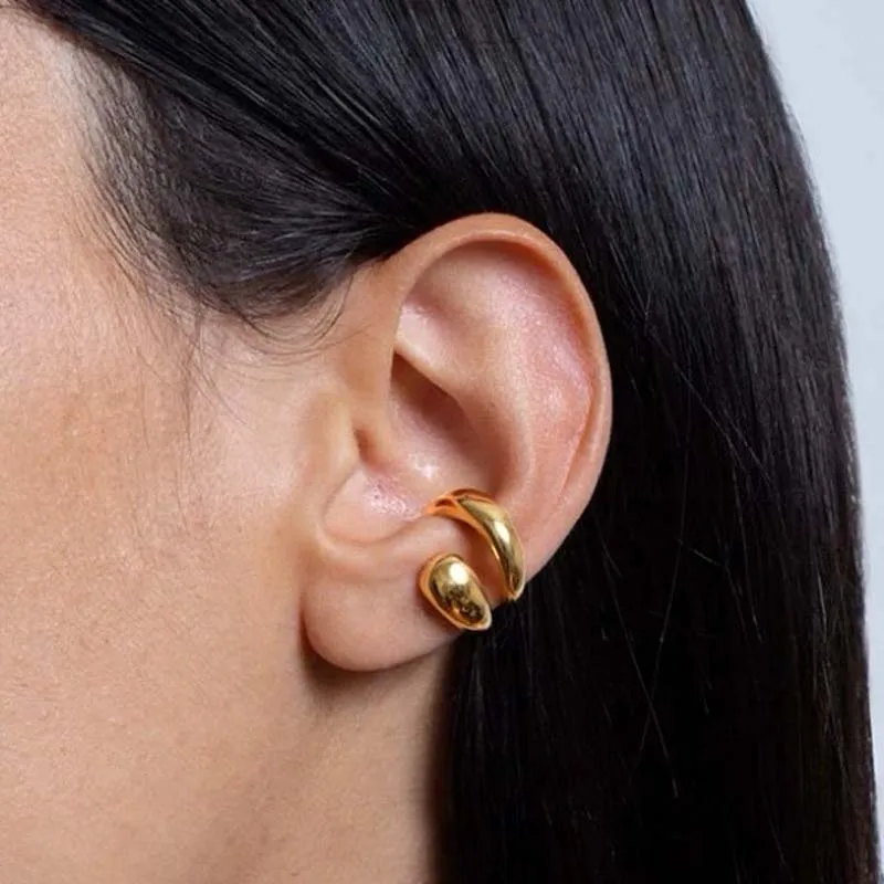 Pendientes con Clip para oreja sin perforaciones para mujer, aretes clásicos de Color dorado, regalo para niña, joyería sencilla para uso diario