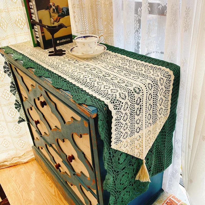 New American Retro Style Home Table Runner Cotton Woven Hollow TV Cabinet Cover Towel Home Living Room Decor Tassel Table Runner