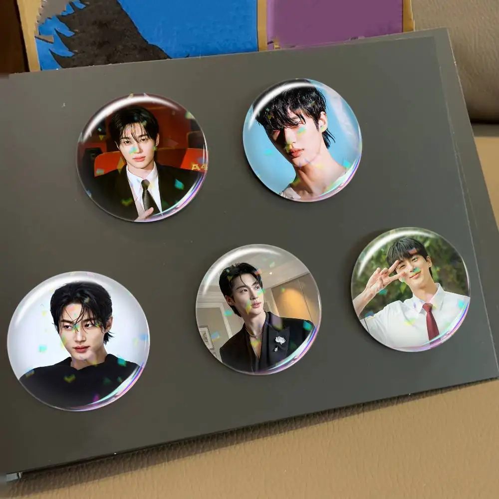 B-Byeon Woo Seok Actor   Badge 25 32 44 58 75 mm Round Fans Collect Friends Gifts Brooch Souvenir