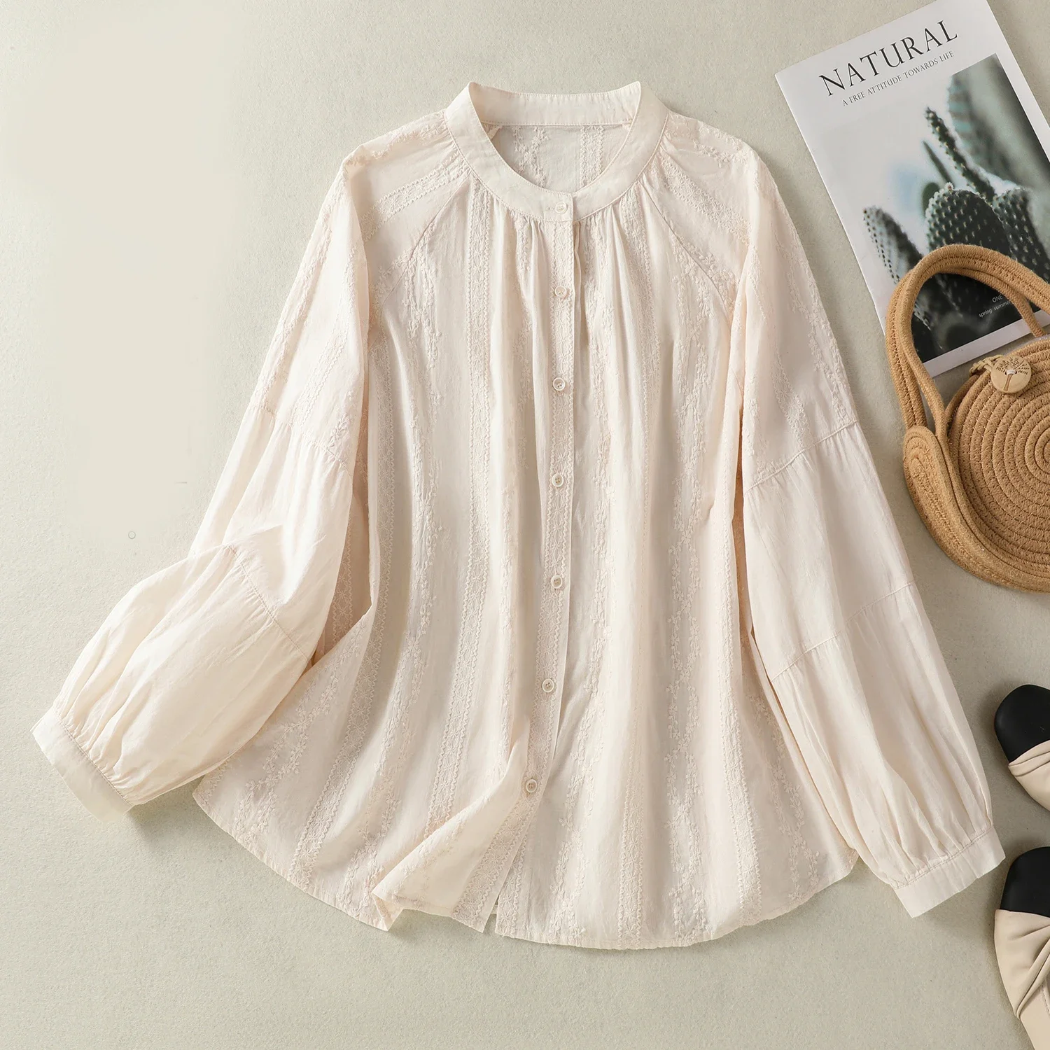 

Весенне-летняя однотонная хлопковая рубашка с длинными рукавами и вышивкой, женская корейская версия литературной свободной рубашки большого размера