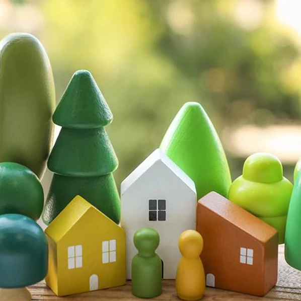 foresta-di-legno-nordica-piccolo-albero-ornamento-casa-sull'albero-blocco-di-costruzione-in-pietra-arcobaleno-verde-piccola-casa-micro-paesaggio-decorazioni-per-la-casa