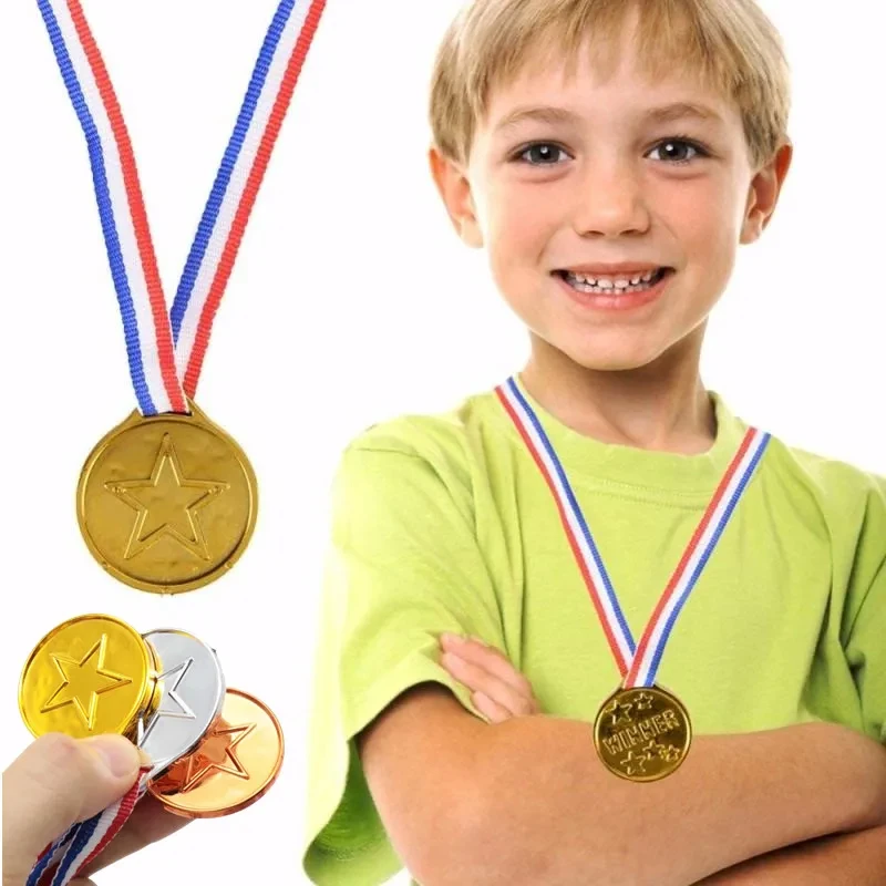 Médaille de récompense en plastique doré pour enfants, jouet, jeux de sport, spectacle de compétition, cadeaux de récompense pour enfants, accessoires de fête