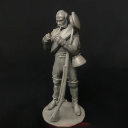 1/32 Resin Unpainted Model Kit, Caucasian Independent Army Noncommissioned Officer, unassembled and unpainted GK