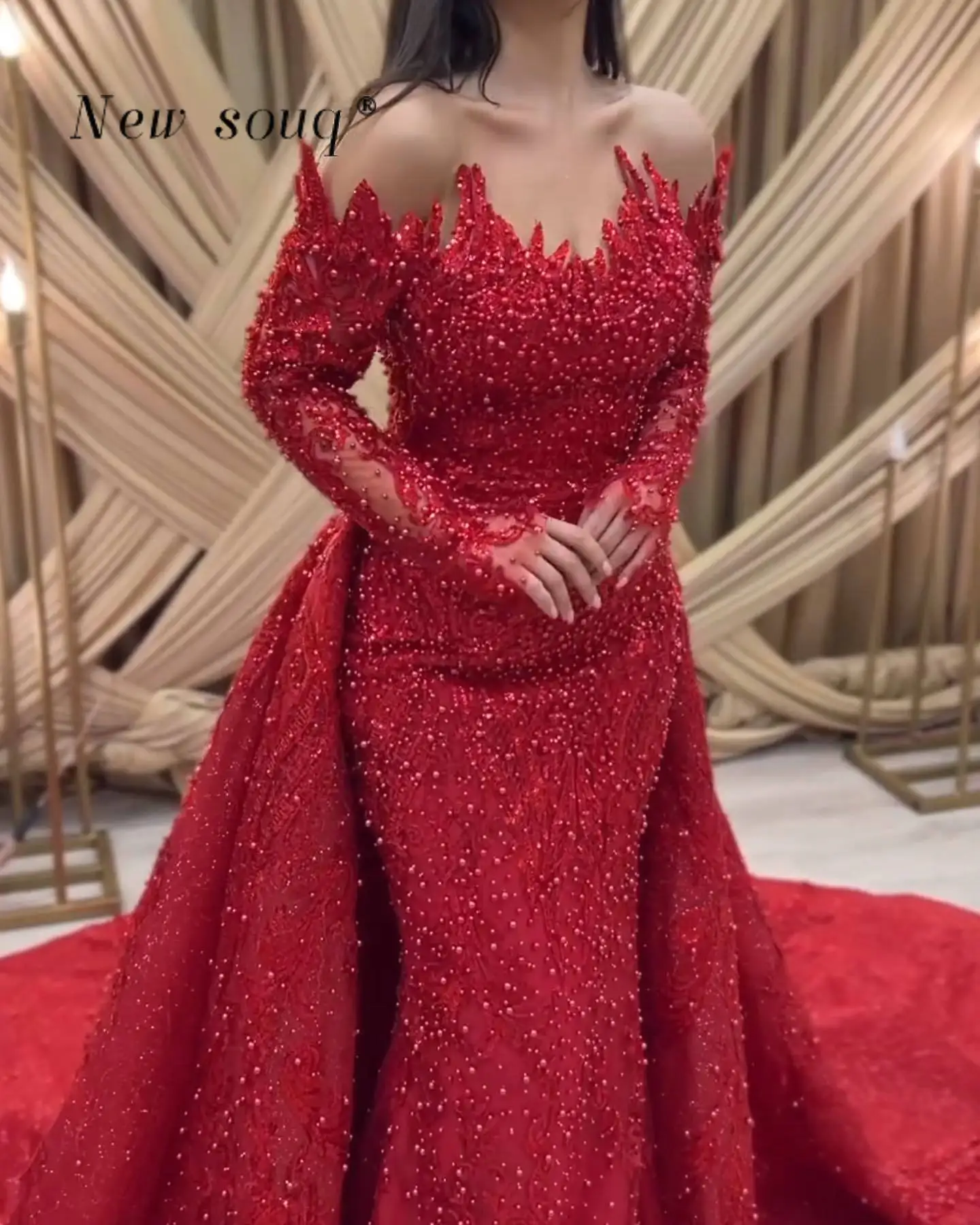 Arabic Red Off Shoulder Long Sleeves Mermaid Evening Dresses with Detachable Train Elegant Beaded Formal Gowns for Wedding Party