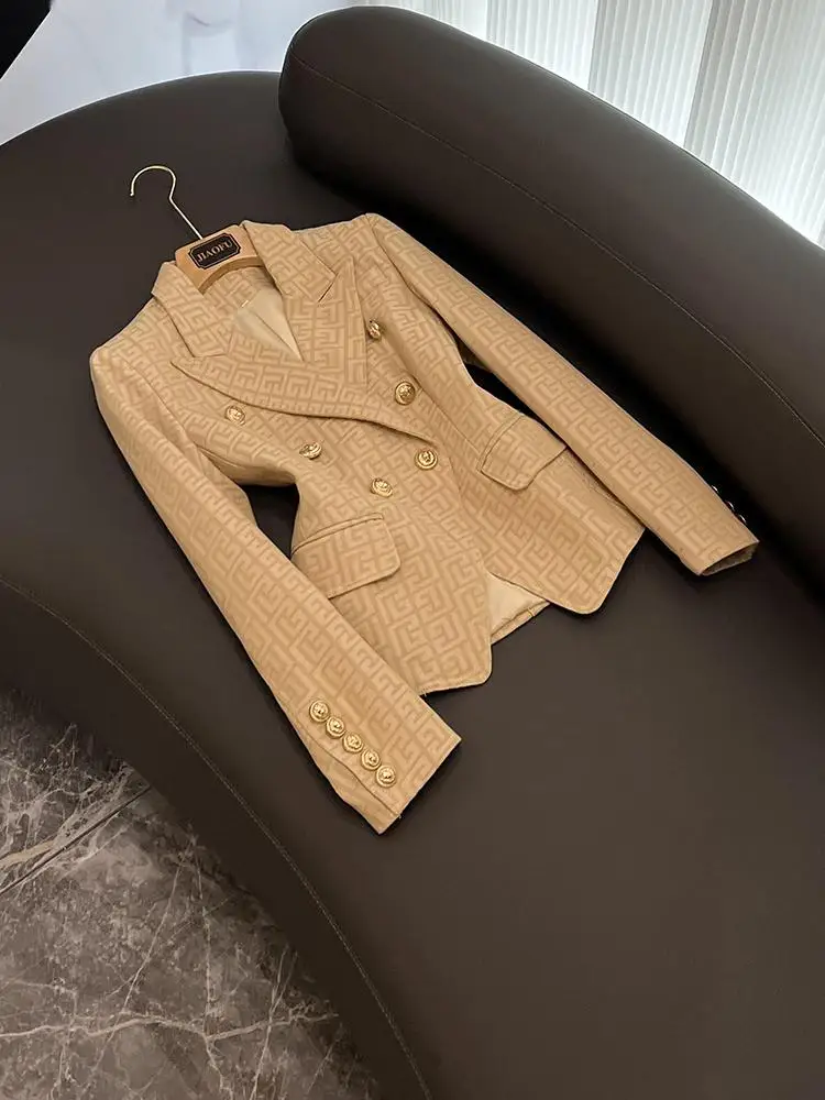 

Модный приталенный жакет с вышивкой в виде льва, двубортный, на пуговицах, для повседневной носки, элитный дизайн в стиле знаменитостей A6692